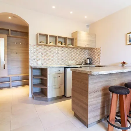 Апартаменты Netoli Juros Паланга