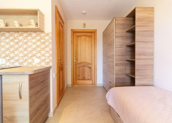 Апартаменти Netoli Juros *